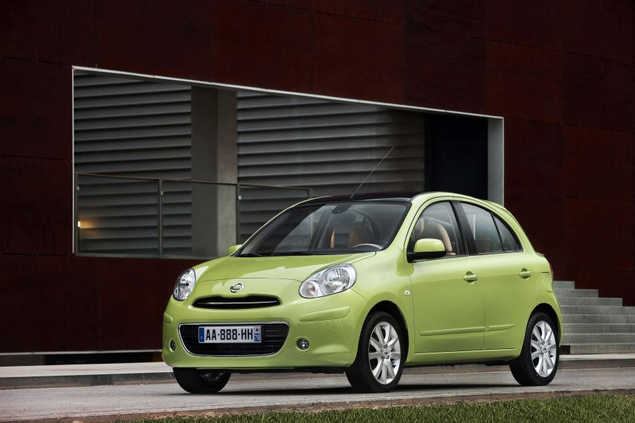  Nissan Micra 2010 года  (фото 40 из 70)